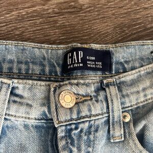 GAP Denim High Rise Wide-Leg Cargo Jeans in Light Blue